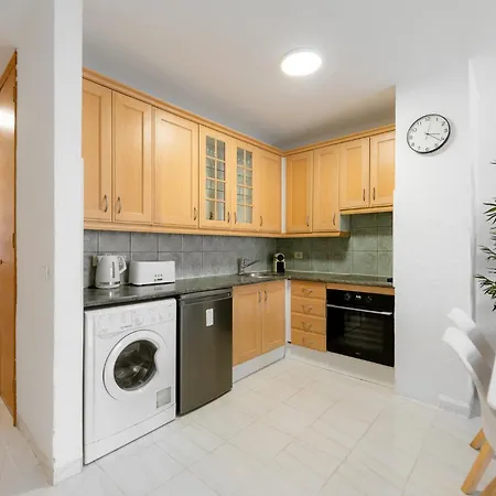 Jasmine With Heated Pool Appartement *