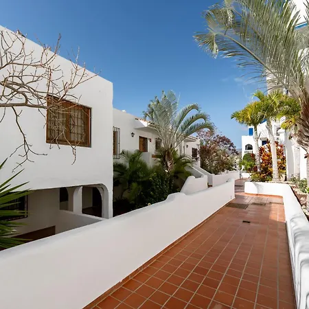 Apartment Jasmine - Heated Pool & Cozy Patio